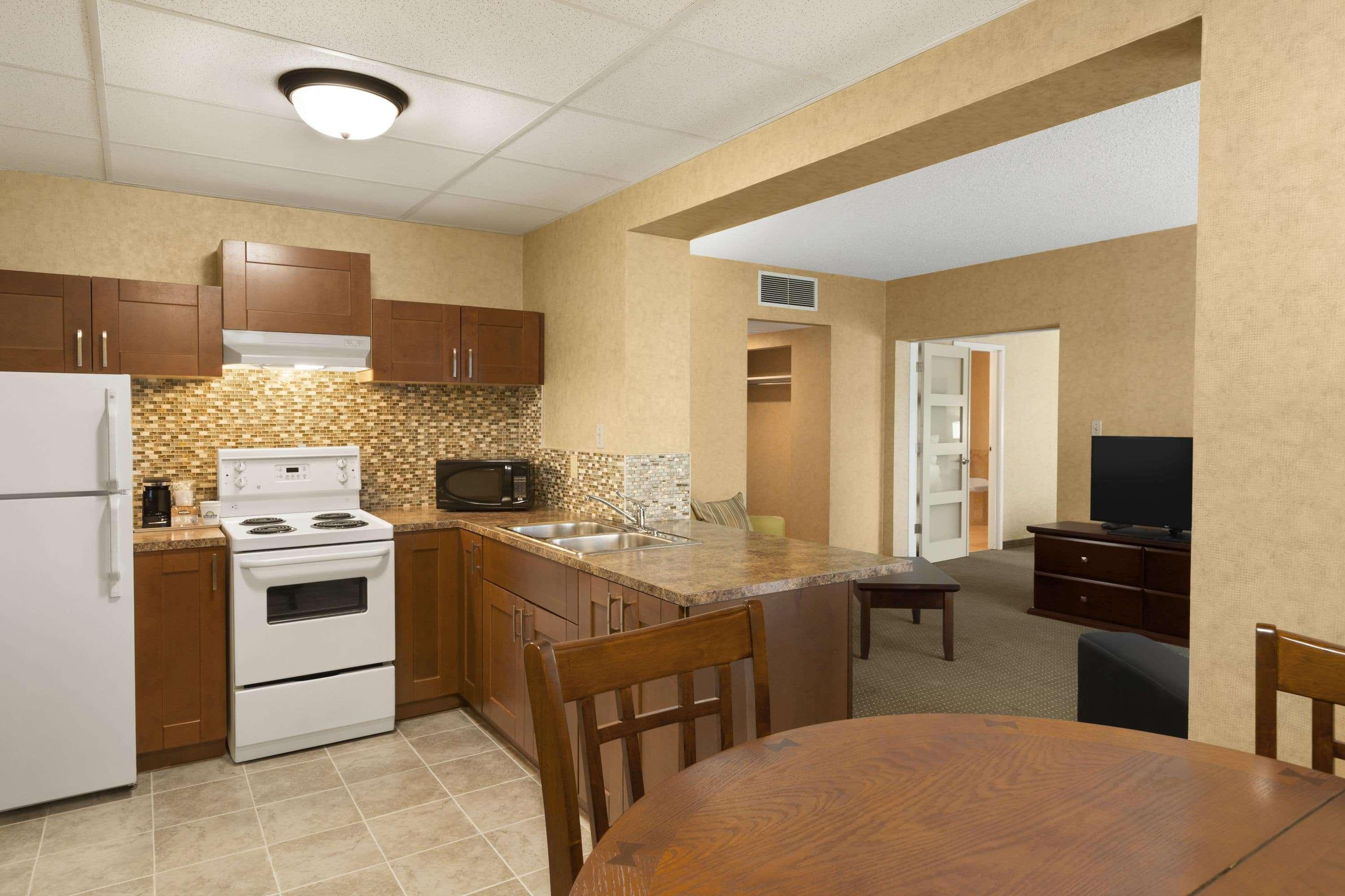 Days Inn By Wyndham Cranbrook Conference Centre Esterno foto