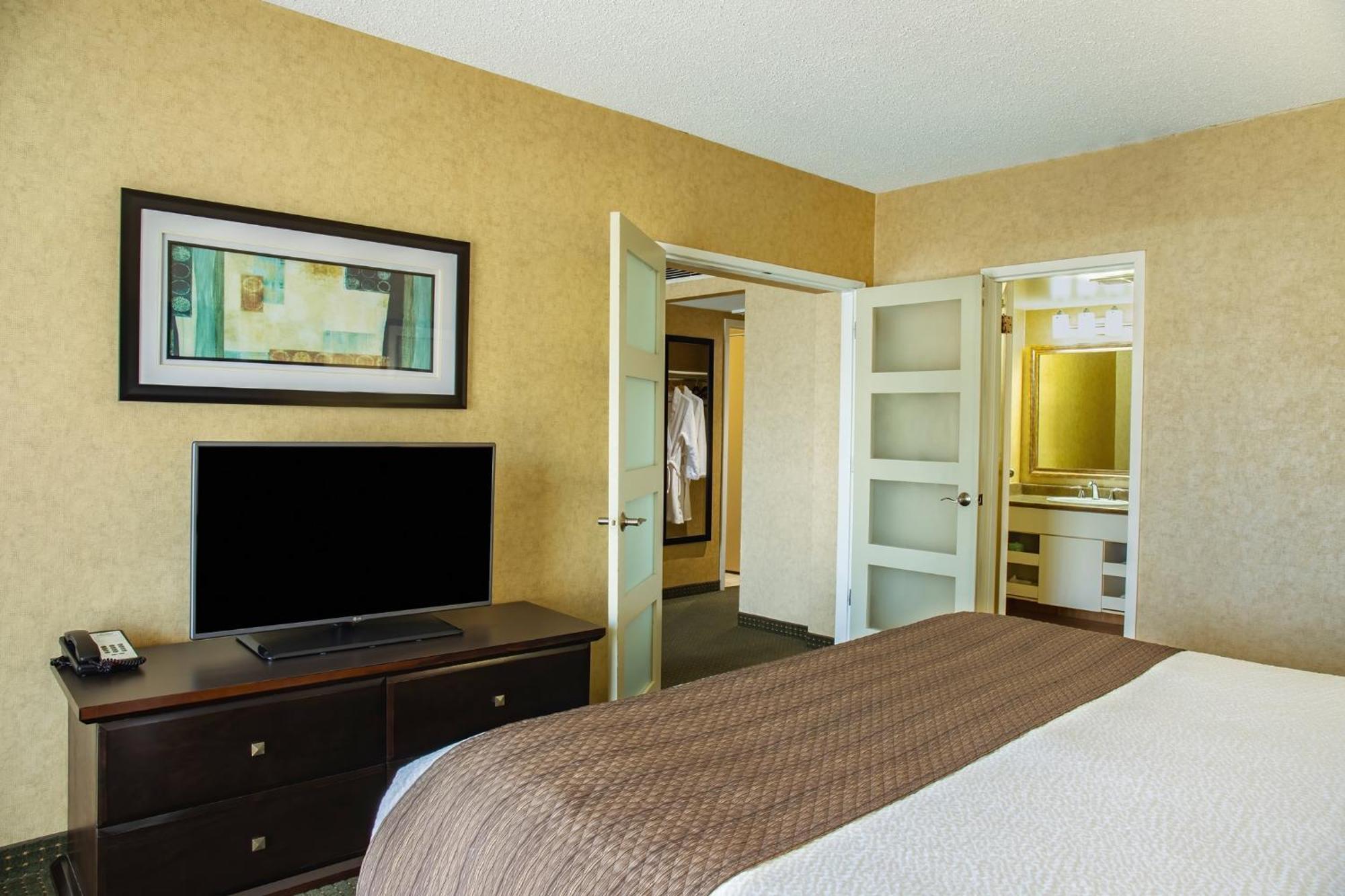 Days Inn By Wyndham Cranbrook Conference Centre Esterno foto